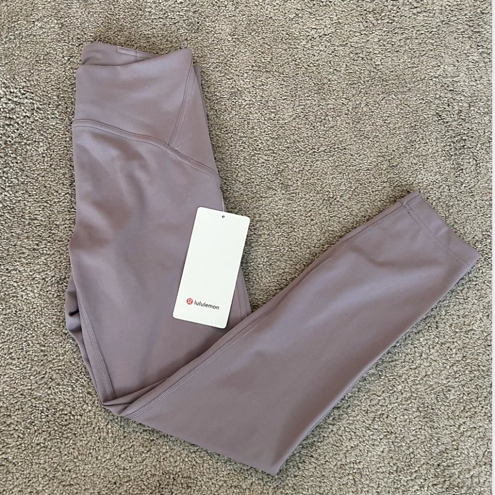 NWT lululemon InStill 25'' size 6